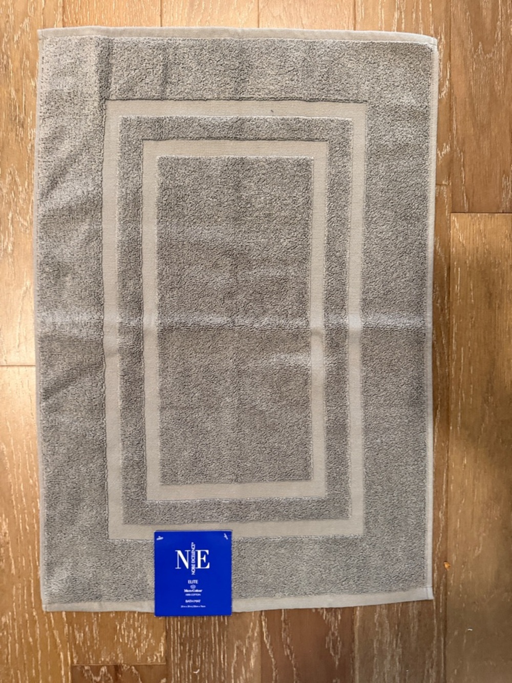 Noble Excellence 
Grey Plush Rectangular Bath Mat - Soft Absorbent